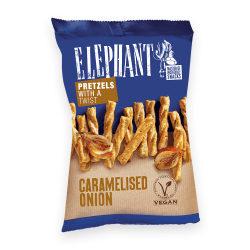 Blå påse med Elephant Pretzels Twisted Caramelized Onion 80g med snodda pretzelstavar och karamelliserade lökar på förpackningen