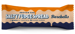 Barebells Salty Fudge Spread proteinbar 45g i orange och marinblå förpackning med text Salty Fudge Spread och 15 grams of protei