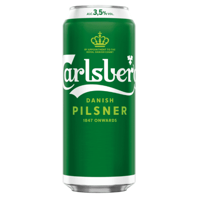 Zoom bild av Grön 50cl burk med Carlsberg Danish Pilsner 3,5% vol, märkt 1847 Onwards och By Appointment to the Royal Danish Court