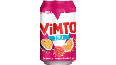 Zoom bild av Vimto Passion Frukt Zero NP 33cl burk i rosa och vit design med hallon, apelsin och passionsfrukt på etiketten