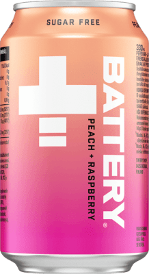 Zoom bild av Battery Peach Raspberry Sugar Free energidryck i 33 cl burk med rosa och persikafärgad gradient och vitt plusstecken