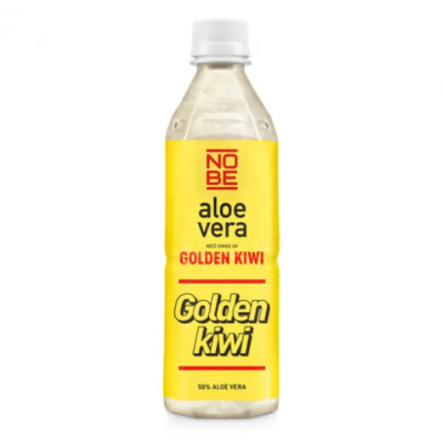 Zoom bild av Gul plastflaska med NOBE Aloe Vera Golden Kiwi 50cl med gul etikett och texten 50% Aloe Vera