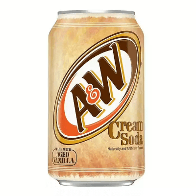 Zoom bild av A&W Cream Soda 355ml burk med vaniljsmak, beige förpackning med klassisk A&W-logotyp i brunt och orange