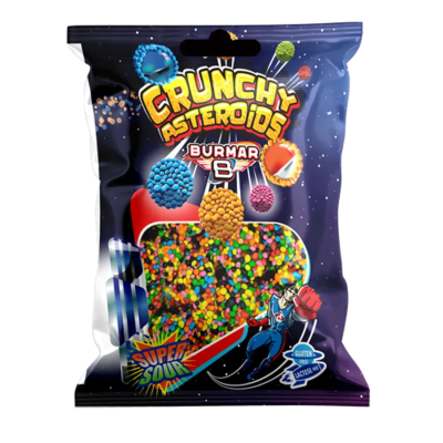 Zoom bild av Burmar Crunchy Asteroids Super Sour påse 90g med färgglada krispiga godisbitar i rymdmiljö, glutenfri och Halal-certifierad
