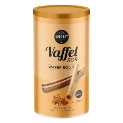 Zoom bild av Nordthy Vaffelrør Salt Karamel 250g i guldfärgad burk med bild på våffelrullar och saltkaramell